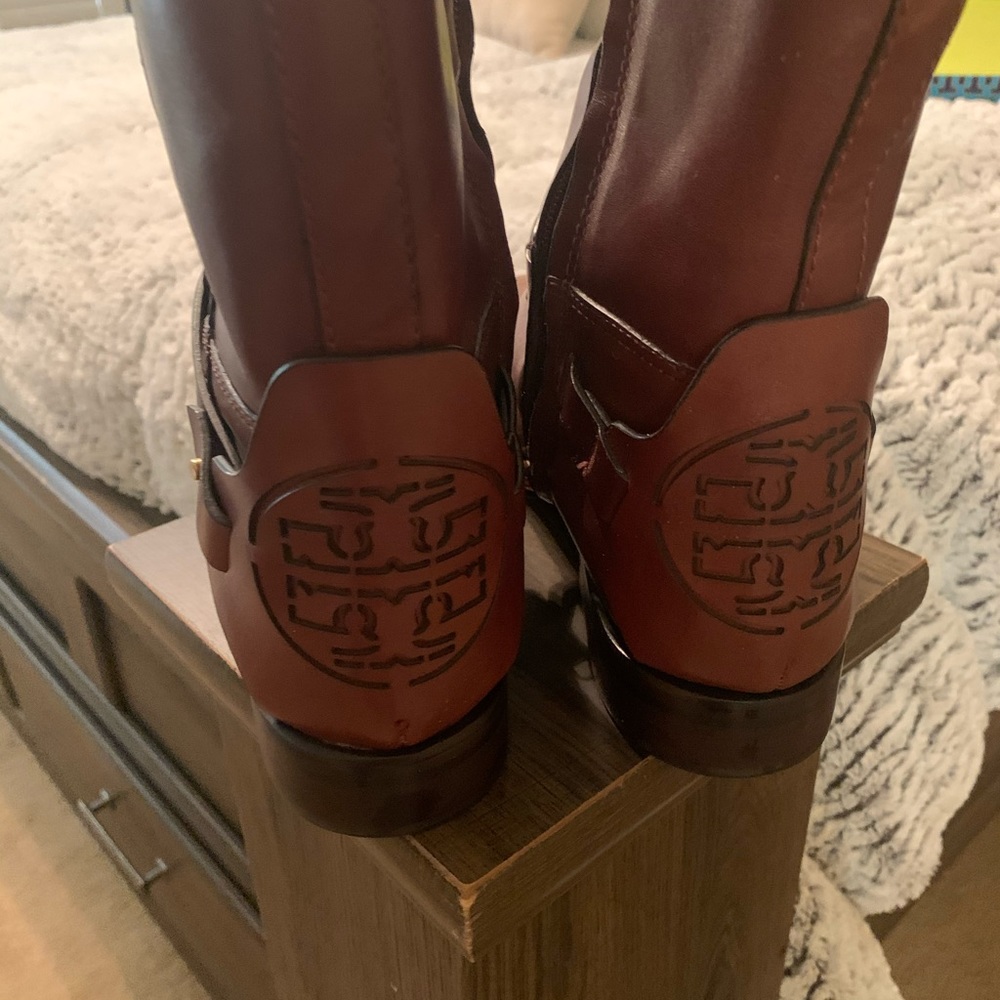 Authentic Tory Burch derby riding boots. Size 11.